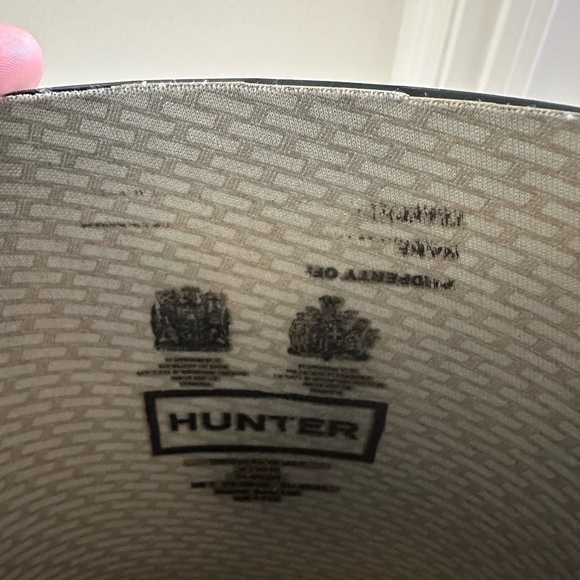 Hunter Classic Black Rain Boots - Glossy (includes sock covers) - Picture 7 of 7